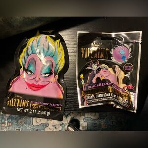 Disney Villains Black and Gold Bath Bomb